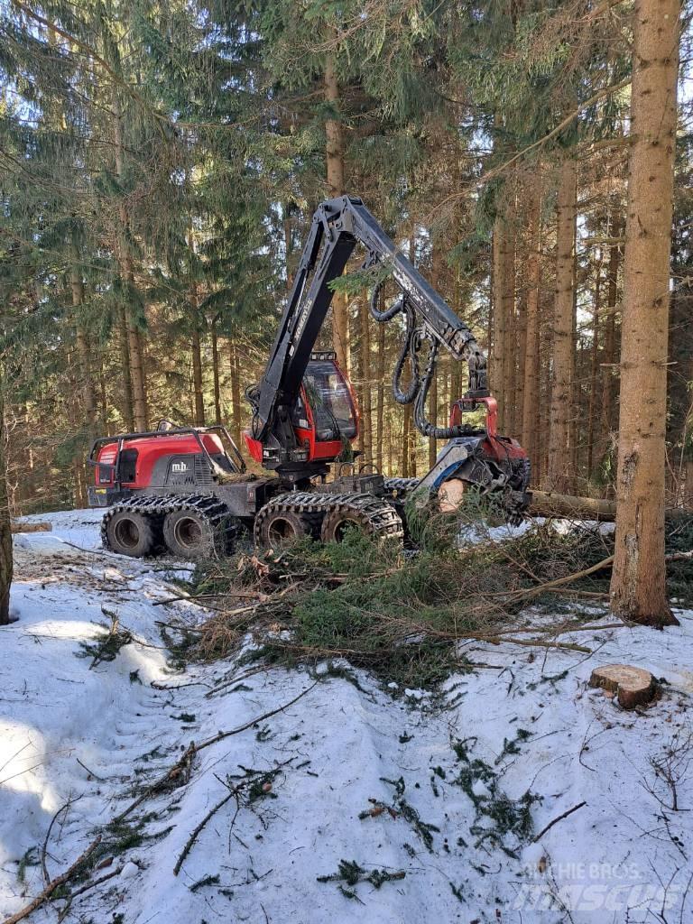 Komatsu 931 XC حصادات