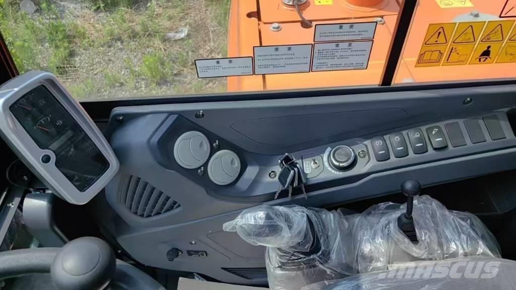 Develon DX60W ECO حفارات بعجل
