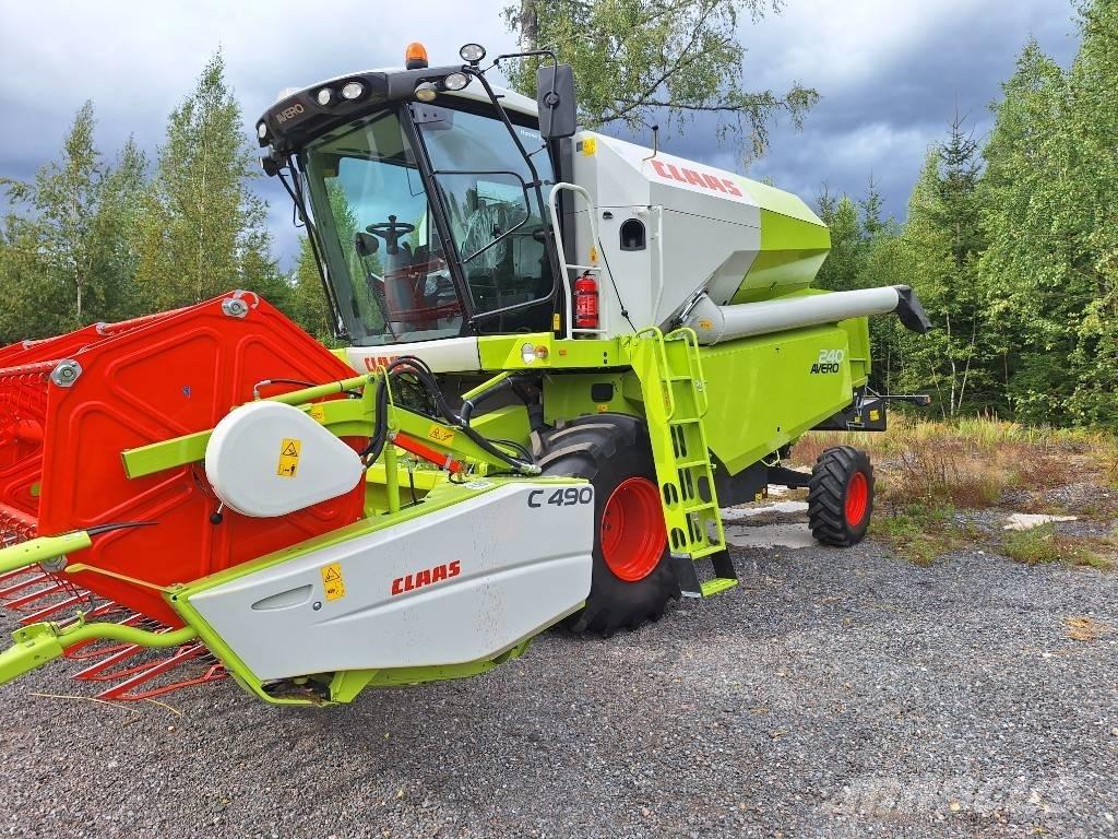 CLAAS Avero 240 حصادات