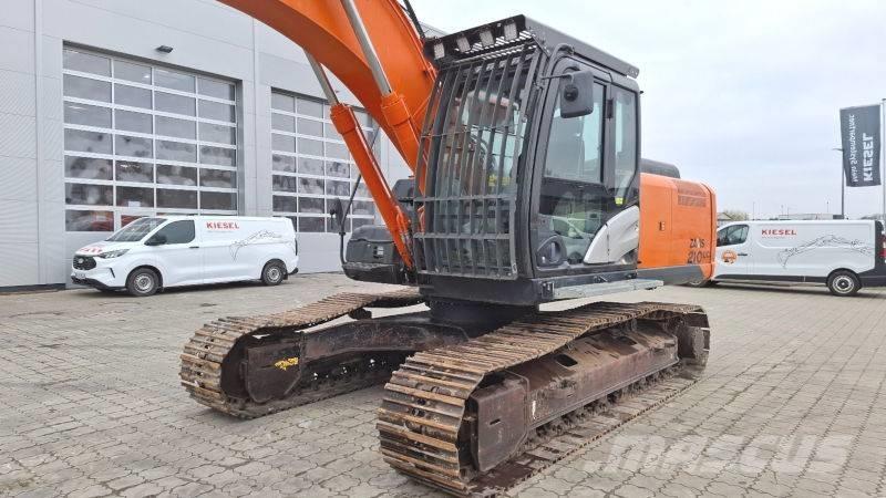Hitachi ZX 210 LC-5 حفارات زحافة