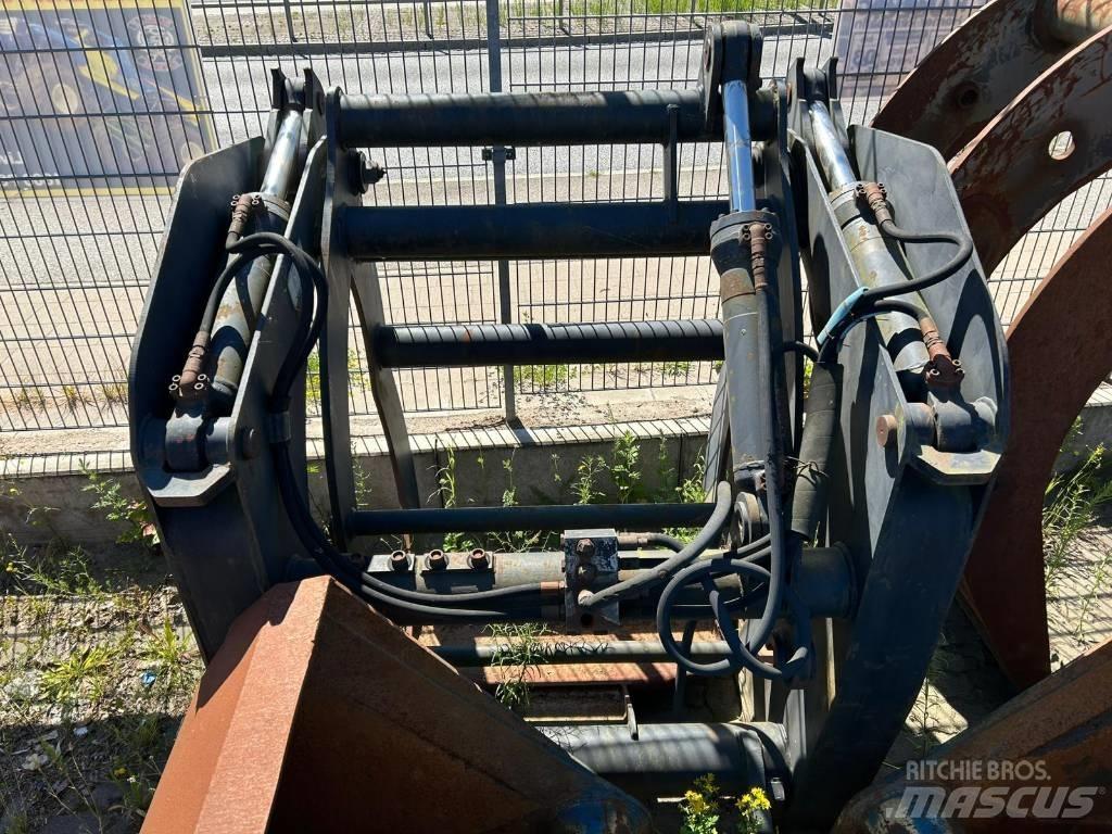 Volvo BM Holzgreifer مناولات المخلفات / مناولات صناعية