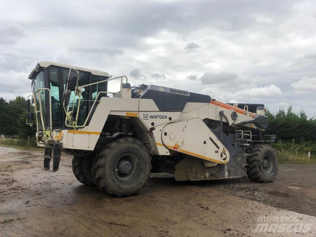 Wirtgen WR200i ضاغطات التربة