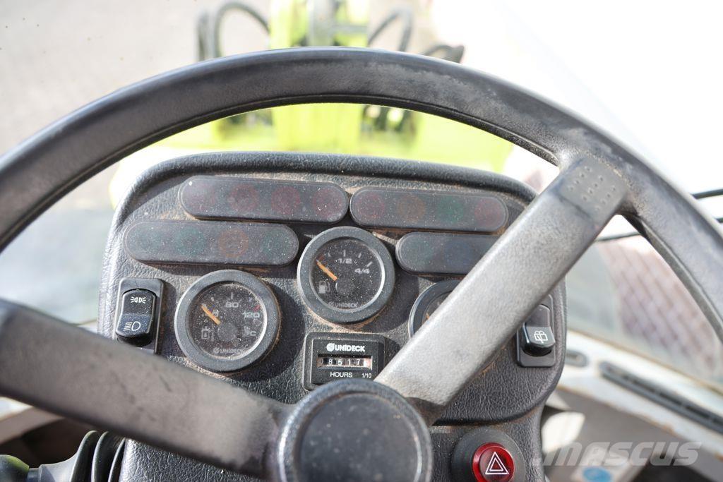 Paus SL755 لوادر بعجل