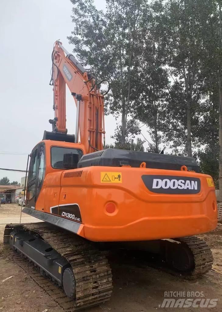 Doosan DX300LC-9C حفارات زحافة