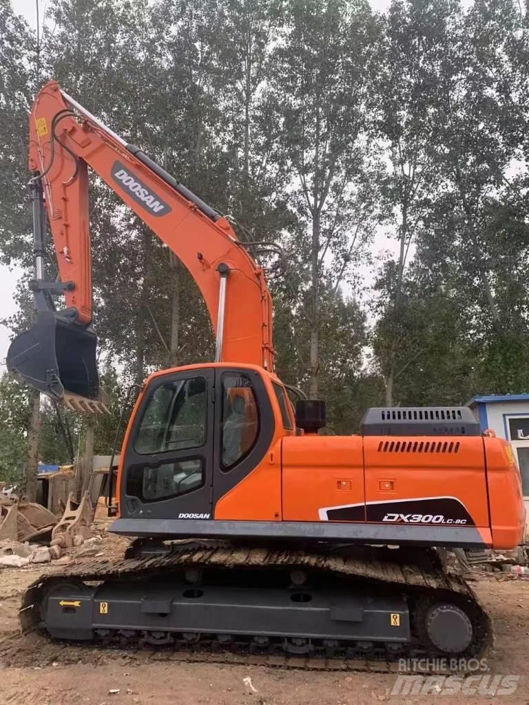 Doosan DX300LC-9C حفارات زحافة