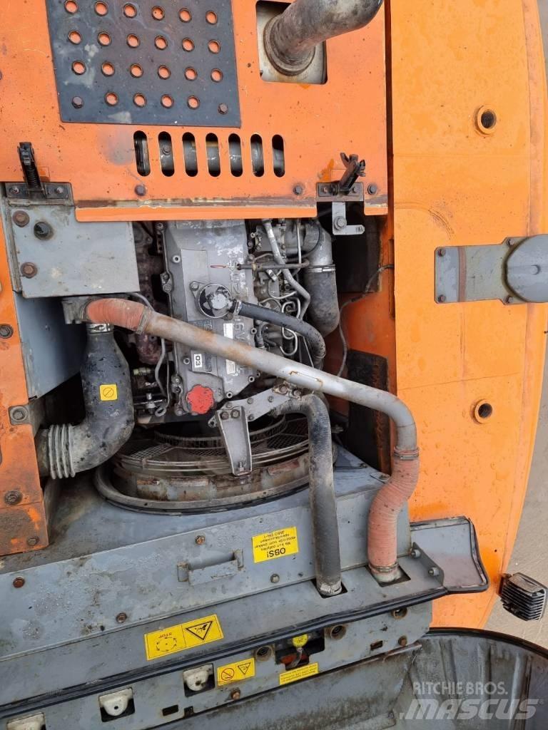 Hitachi ZX 280 LC-3 حفارات زحافة