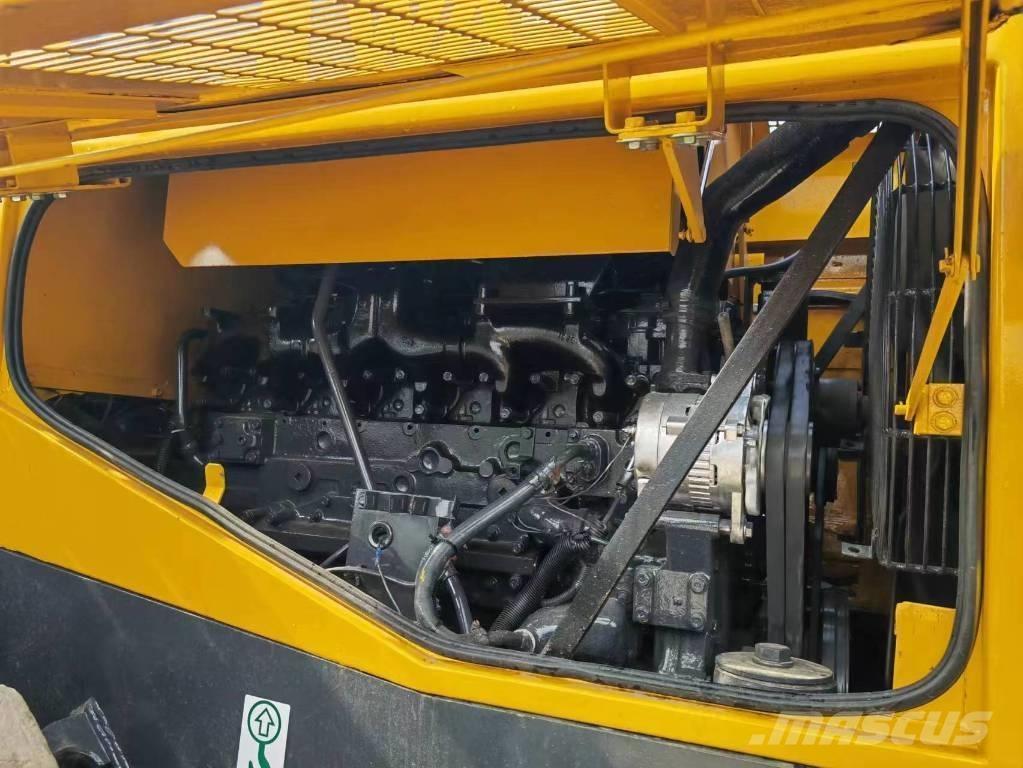 Komatsu WA 470-3 لوادر بعجل