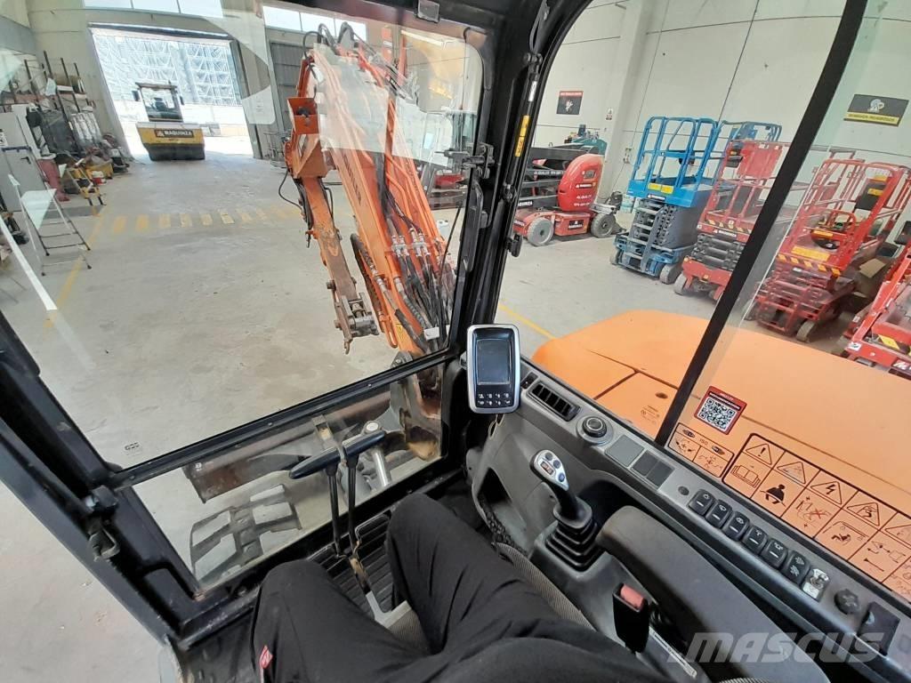 Doosan DX 85 R-3 حفارات وسط 7 طن - 12 طن