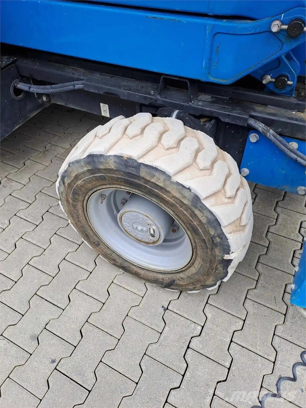 Genie GS 3384 RT رافعات مقصية الشكل