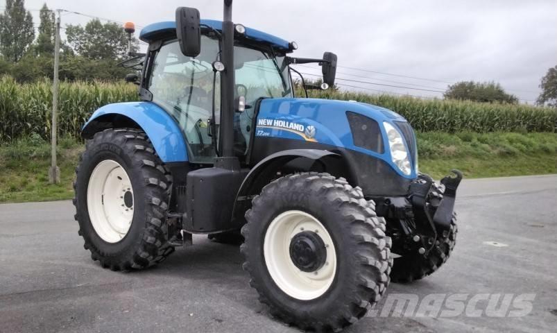 New Holland T 7.200 الجرارات