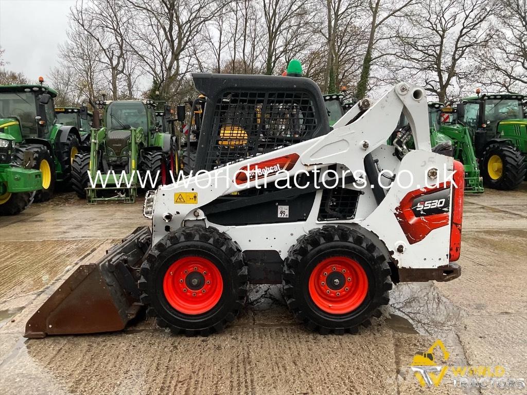 Bobcat S 530 لوادر انزلاقية التوجيه