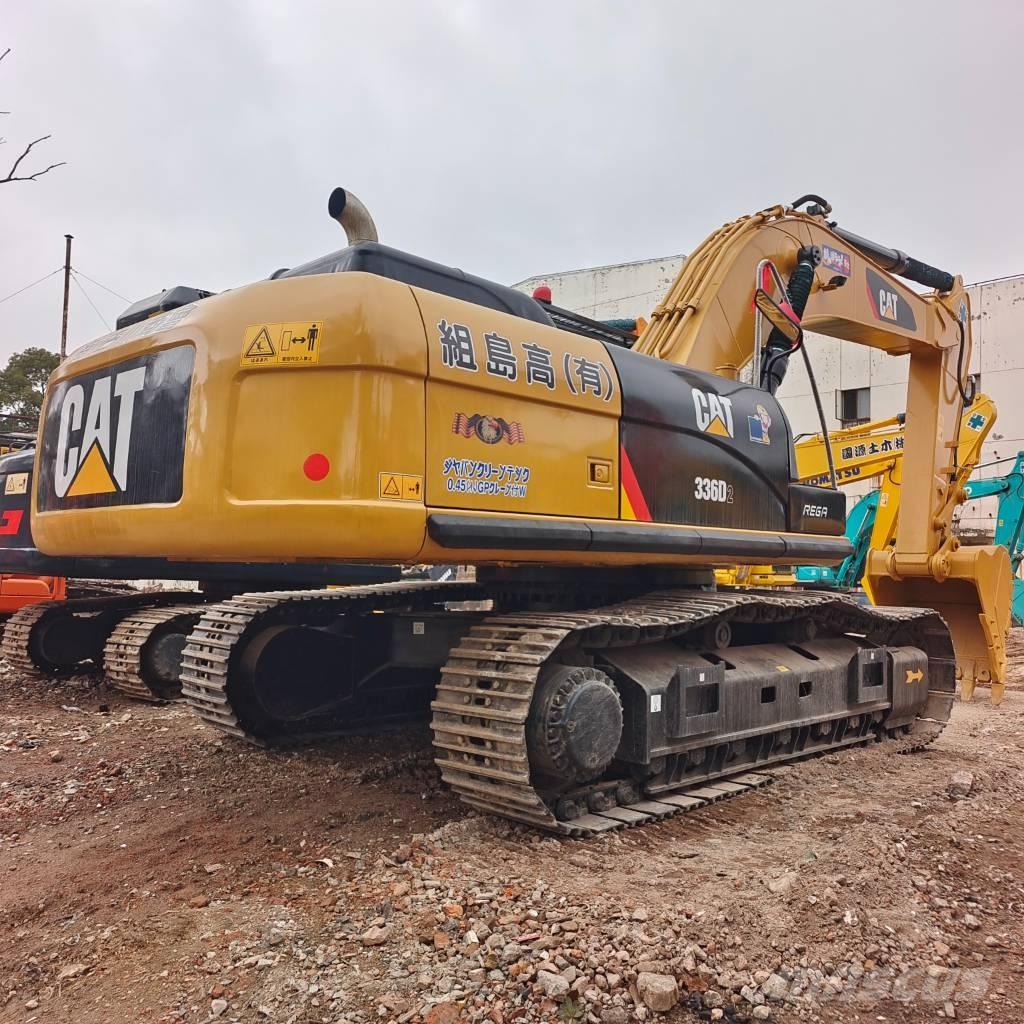 CAT 336 D حفارات زحافة