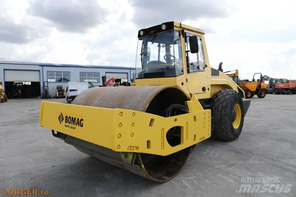 Bomag BW 219 D H-4 مداحل أحادية الأسطوانة