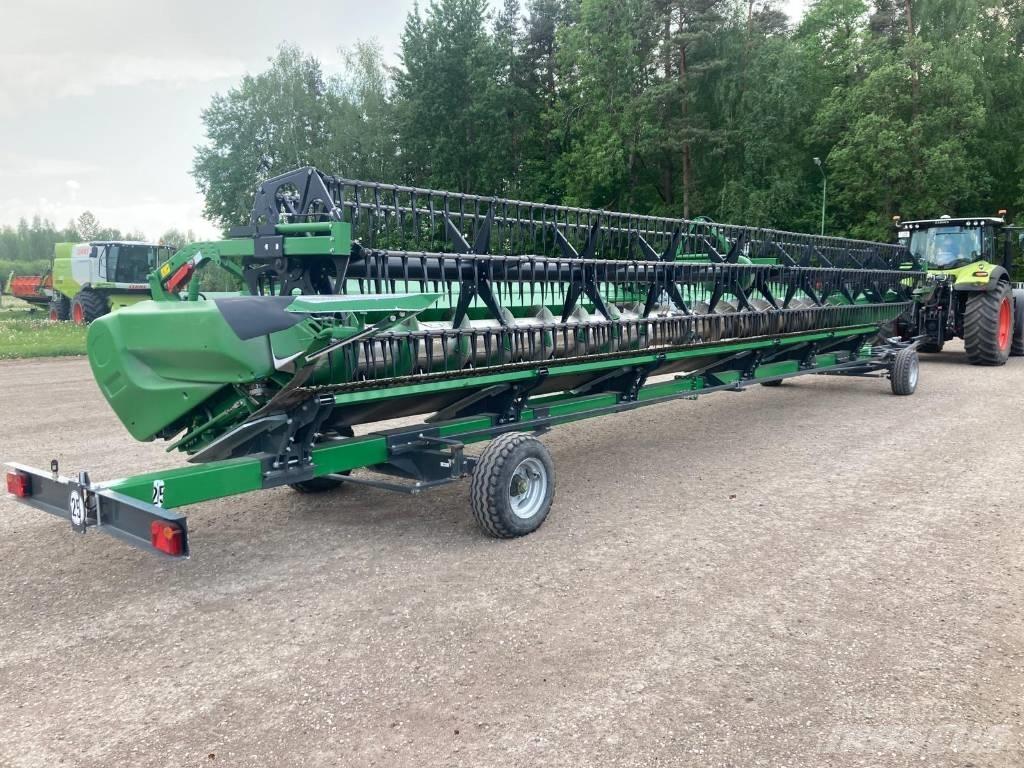 John Deere 640 X حصادات