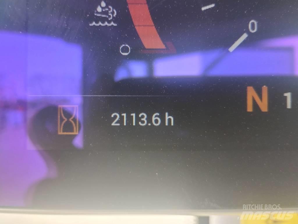 New Holland W130D LR لوادر بعجل