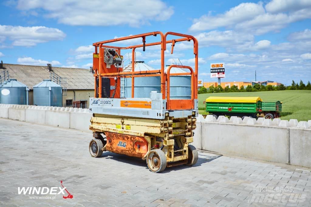 JLG 1930 ES رافعات مقصية الشكل