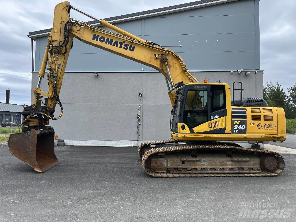 Komatsu PC 240 LC-10 حفارات زحافة