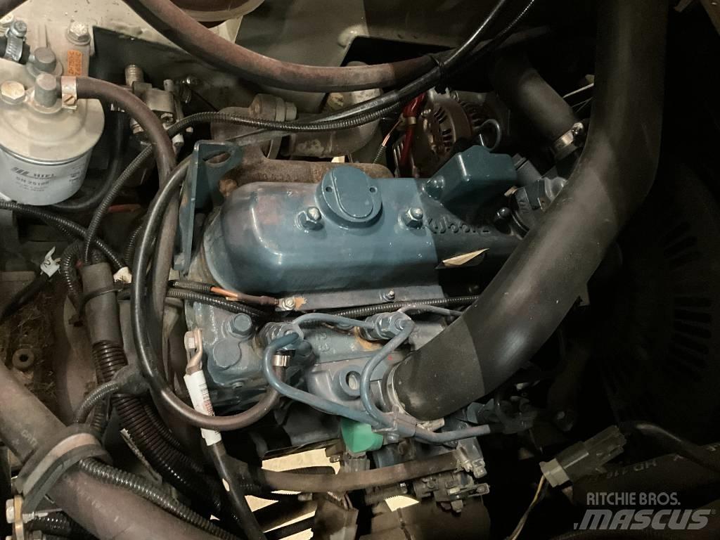 Ausa D 120 AH A عربات نقل قلابة للمواقع