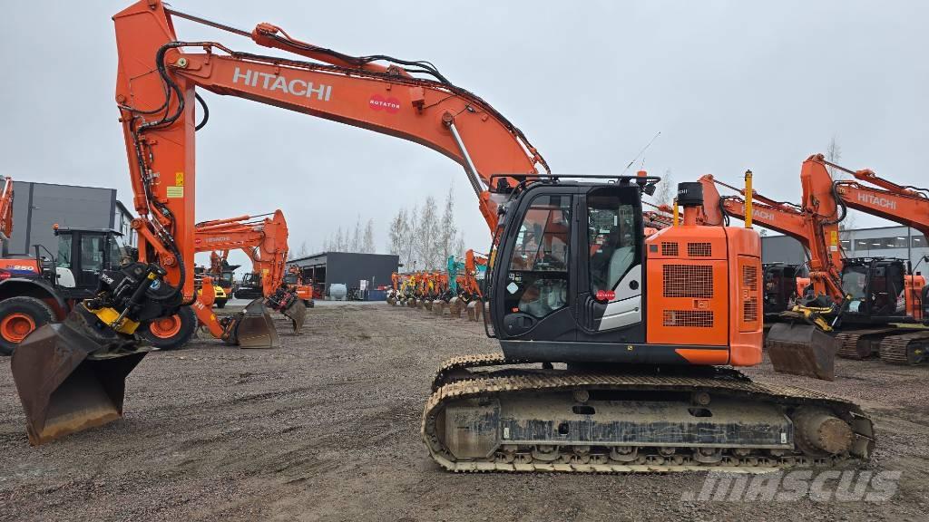 Hitachi ZX 225USLC-6 حفارات زحافة