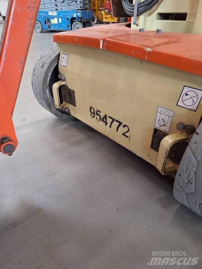 JLG Toucan 10 E رافعات السارية الرأسية