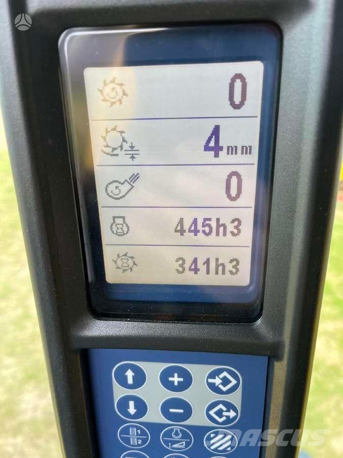 New Holland TC 5.70 حصادات