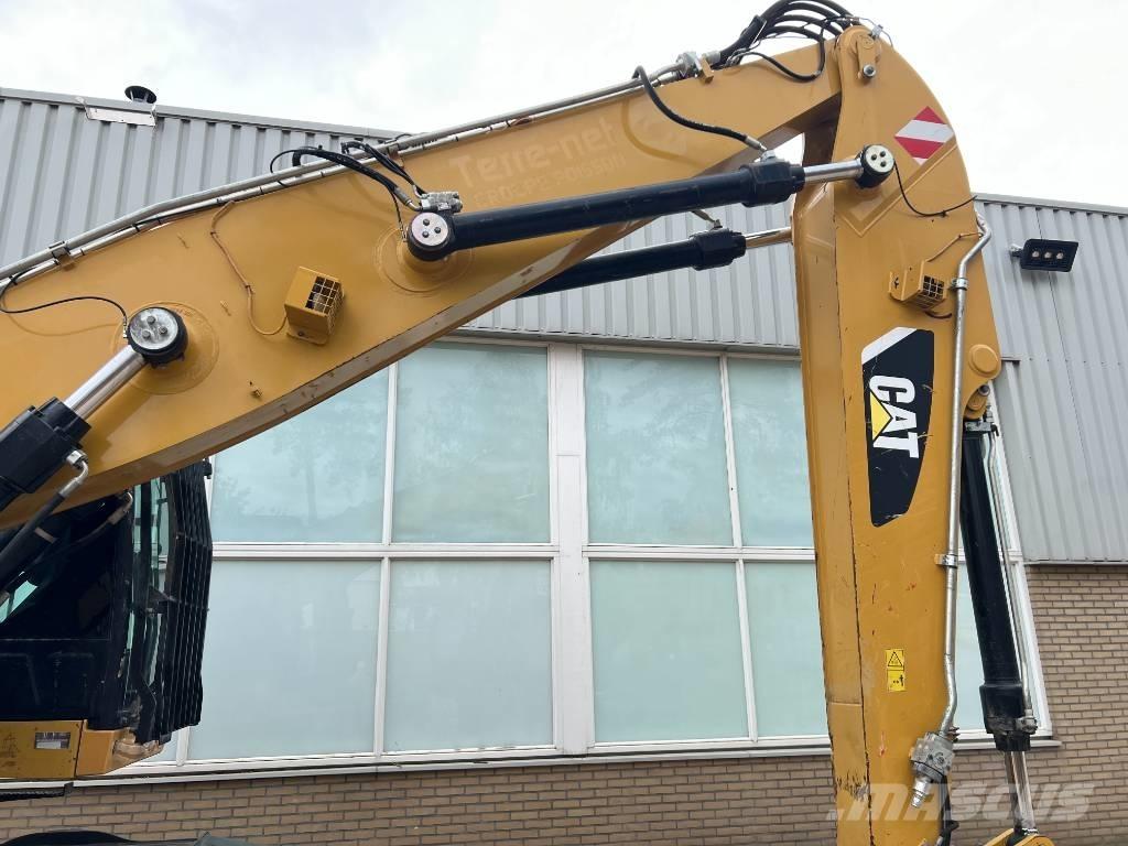 CAT MH3022  2015   CE مناولات المخلفات / مناولات صناعية