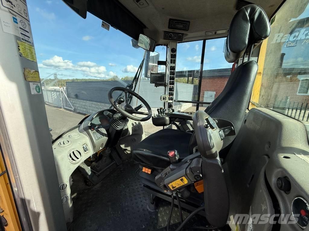 Volvo L 120 F لوادر بعجل