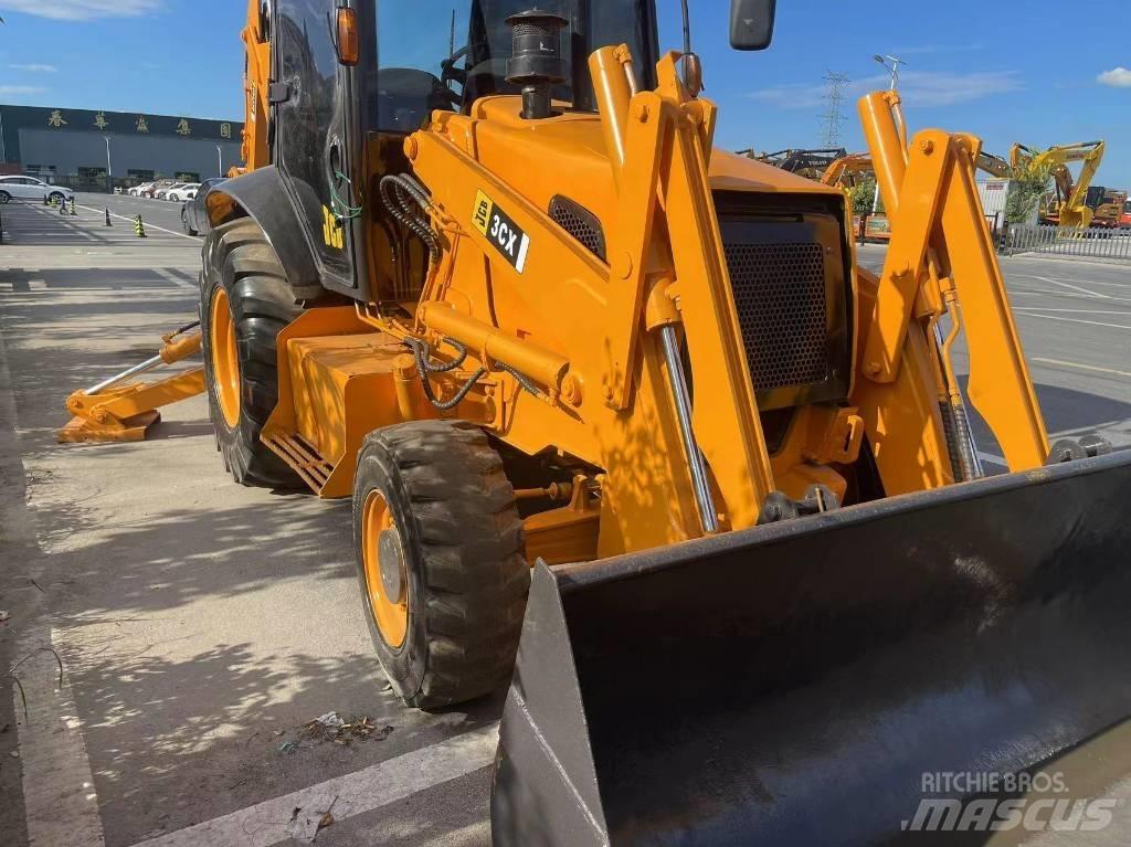 JCB 3 CX لوادر ذات جرافات عكسية