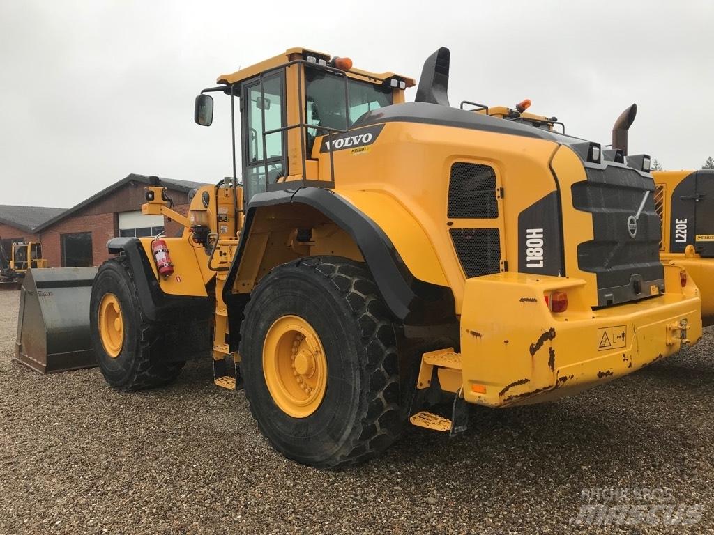 Volvo L180H لوادر بعجل