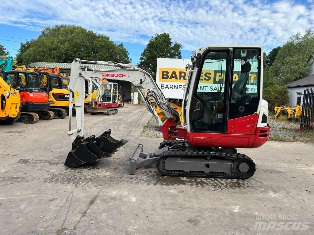 Takeuchi TB 230 حفارات صغيرة أقل من 7 طن (حفارات صغيرة)