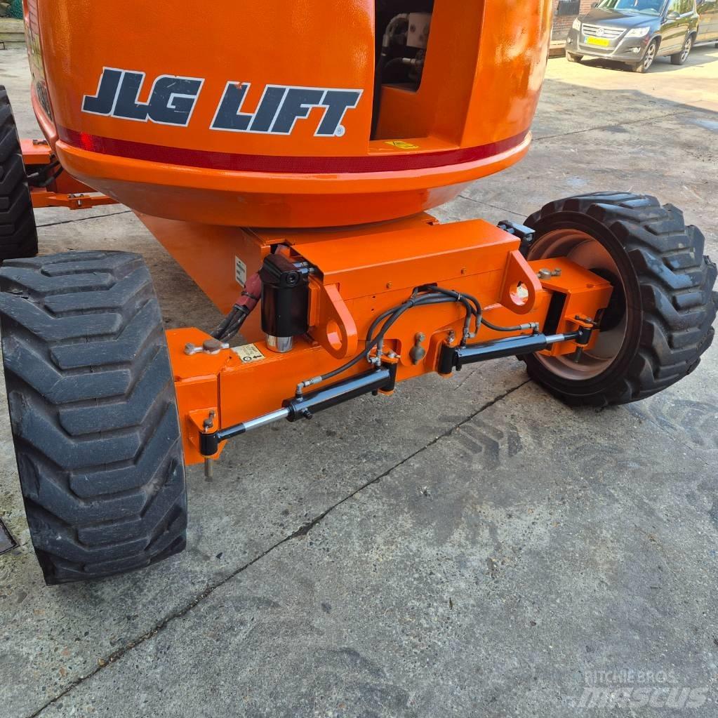 JLG 600 AJ رافعات سلة مفصلية