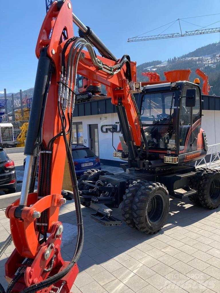 Messersi M 70 W حفارات بعجل
