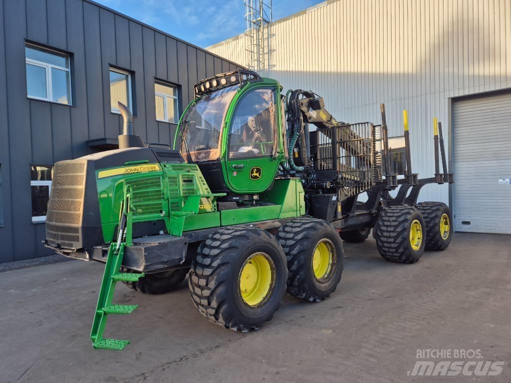 John Deere 1210 G شاحنات