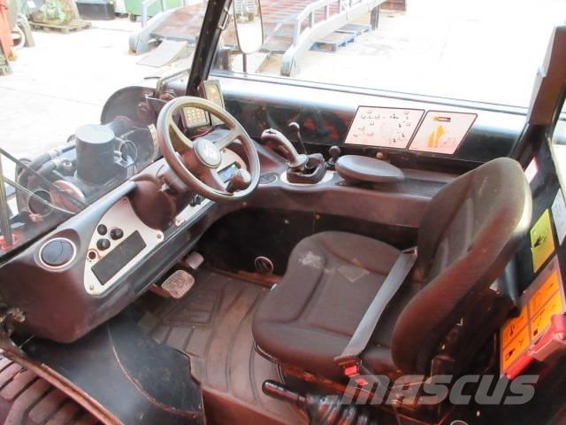 JCB 520-40 مناولات متداخلة