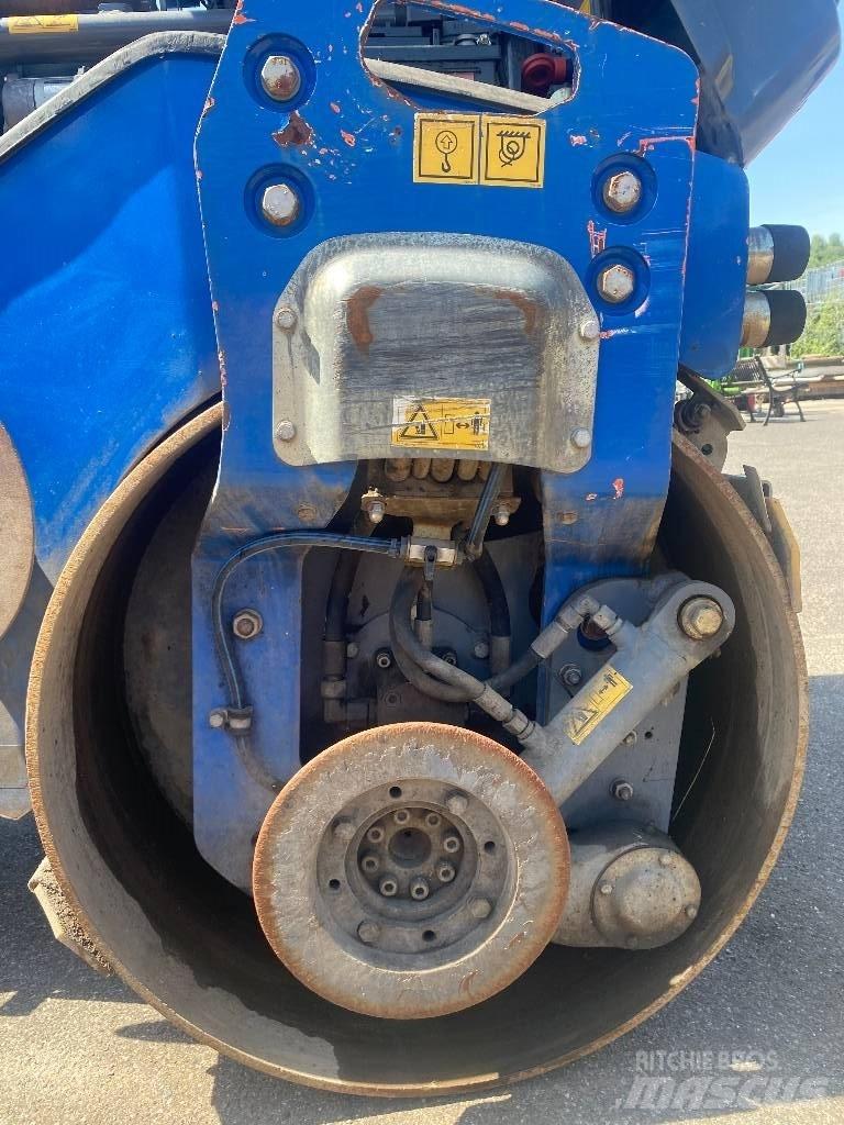 Hamm HD 12 VV مداحل ثنائية الاسطوانة