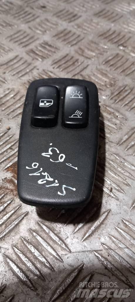 Scania R 440    1469149 كابينة والداخلية