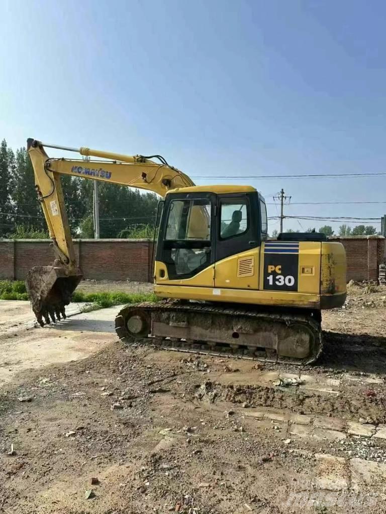 Komatsu PC 130 حفارات زحافة