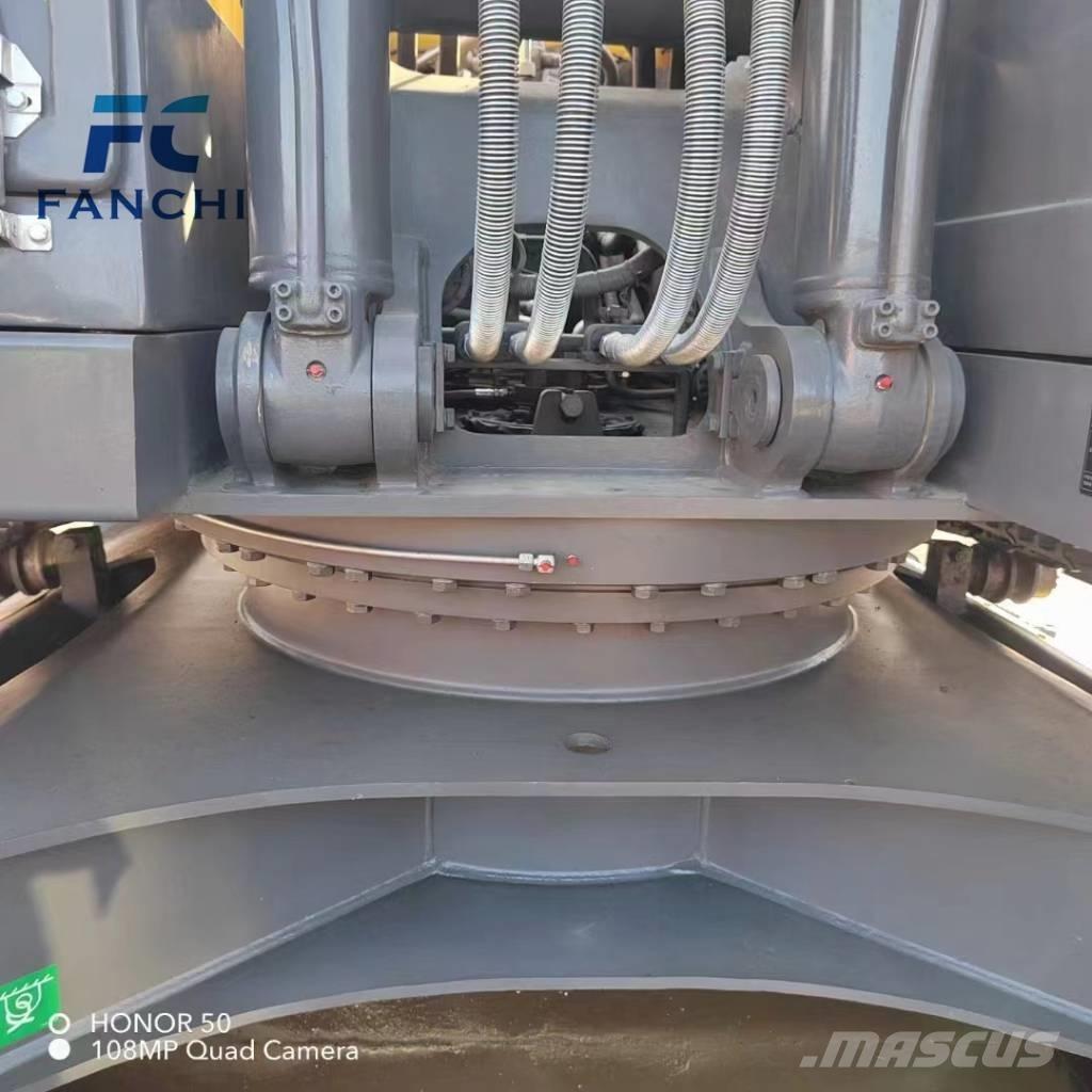 Volvo EC 210 D حفارات زحافة