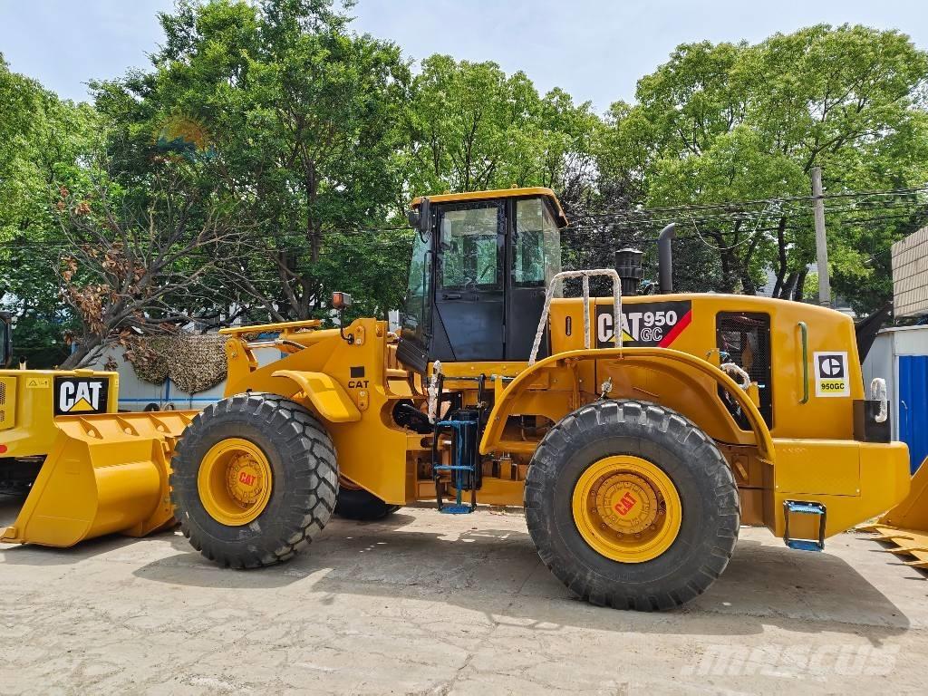 CAT 950 GC لوادر بعجل