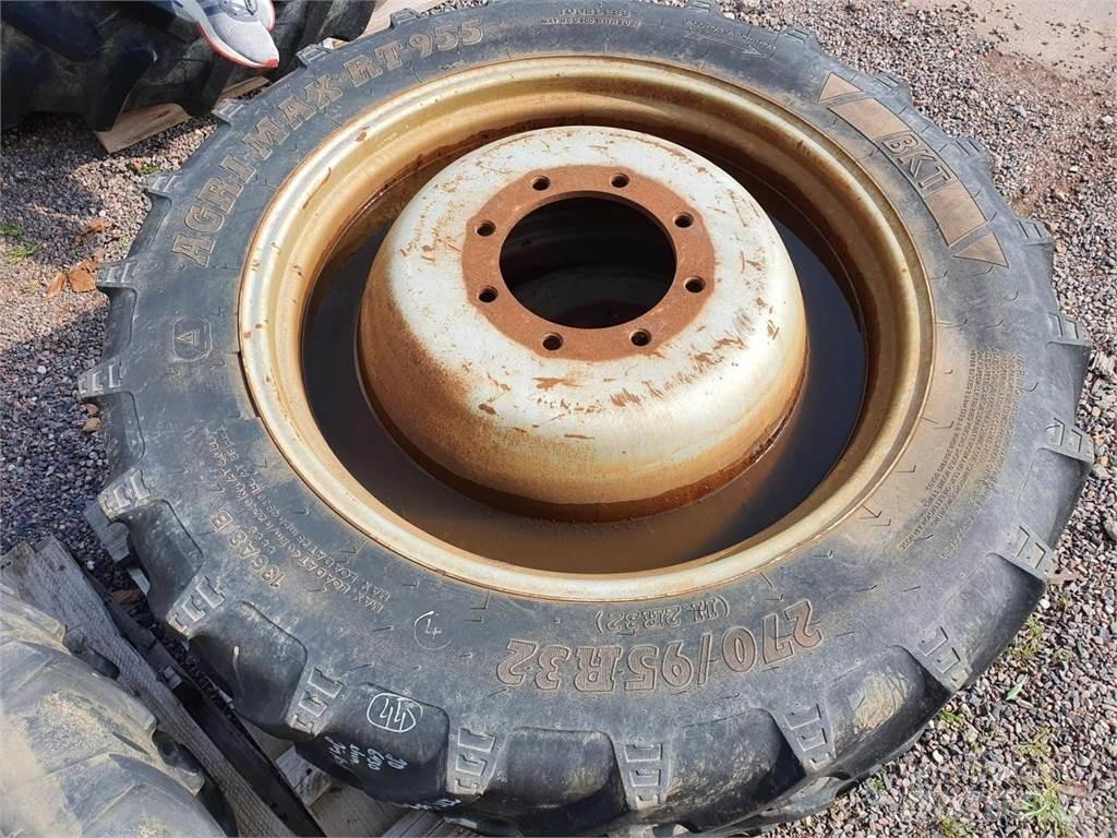BKT 270/95R32 x2 الإطارات والعجلات والحافات