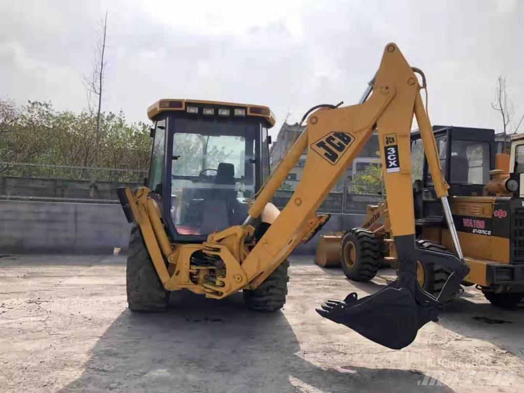 JCB 3cx لوادر ذات جرافات عكسية