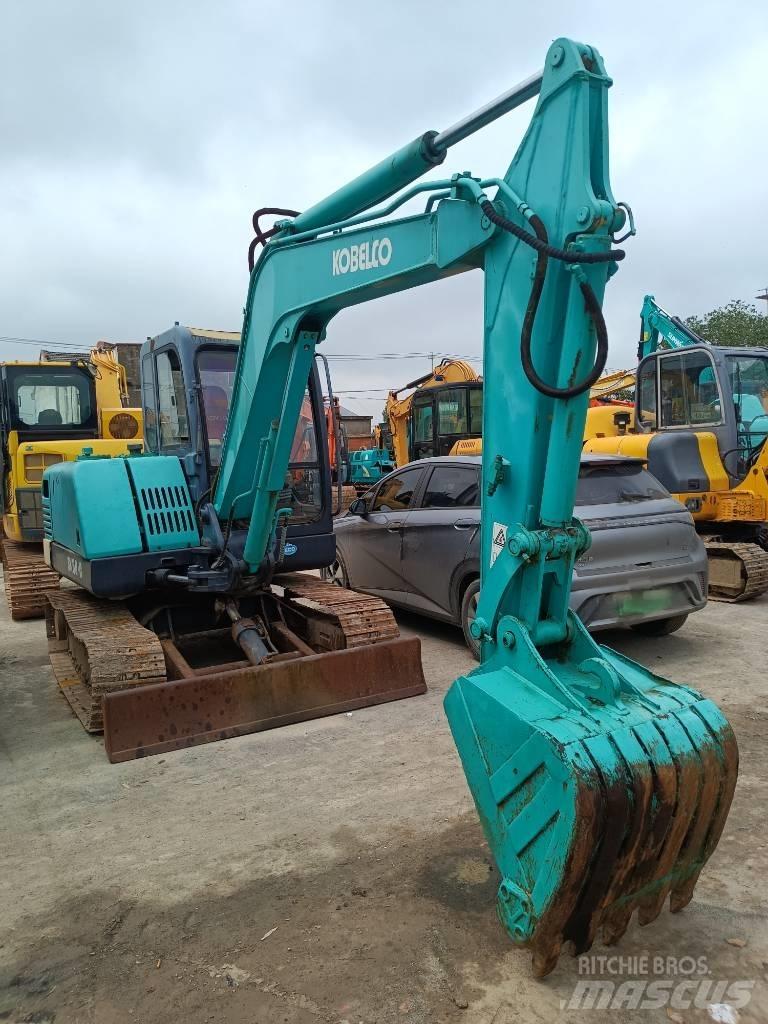 Kobelco SK60C حفارات صغيرة أقل من 7 طن (حفارات صغيرة)