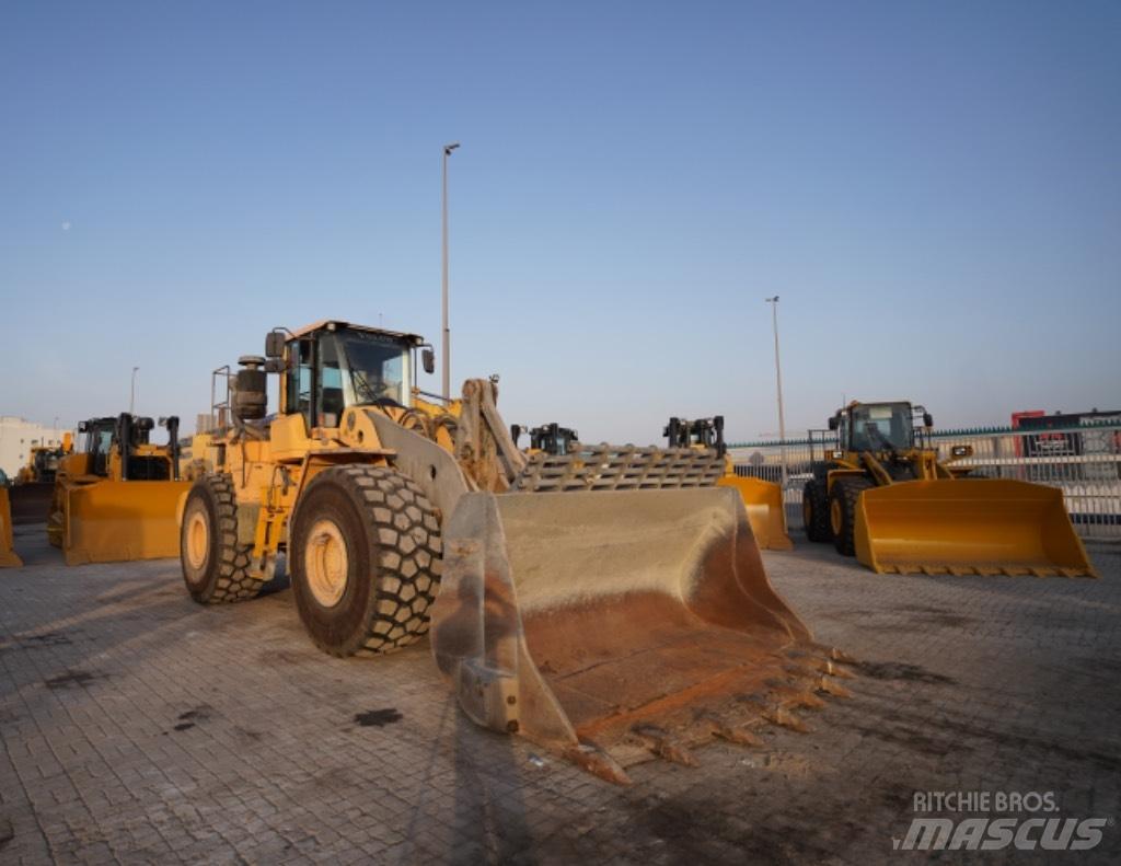 Volvo L 220 G لوادر بعجل
