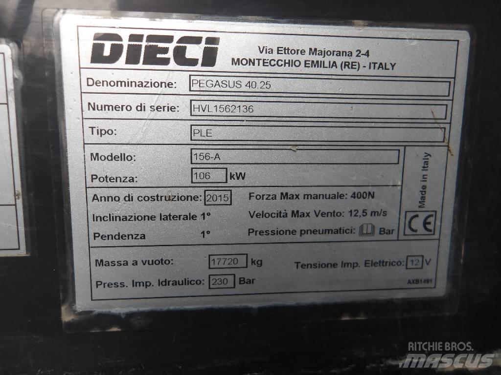 Dieci Pegasus 40.25 مناولات متداخلة