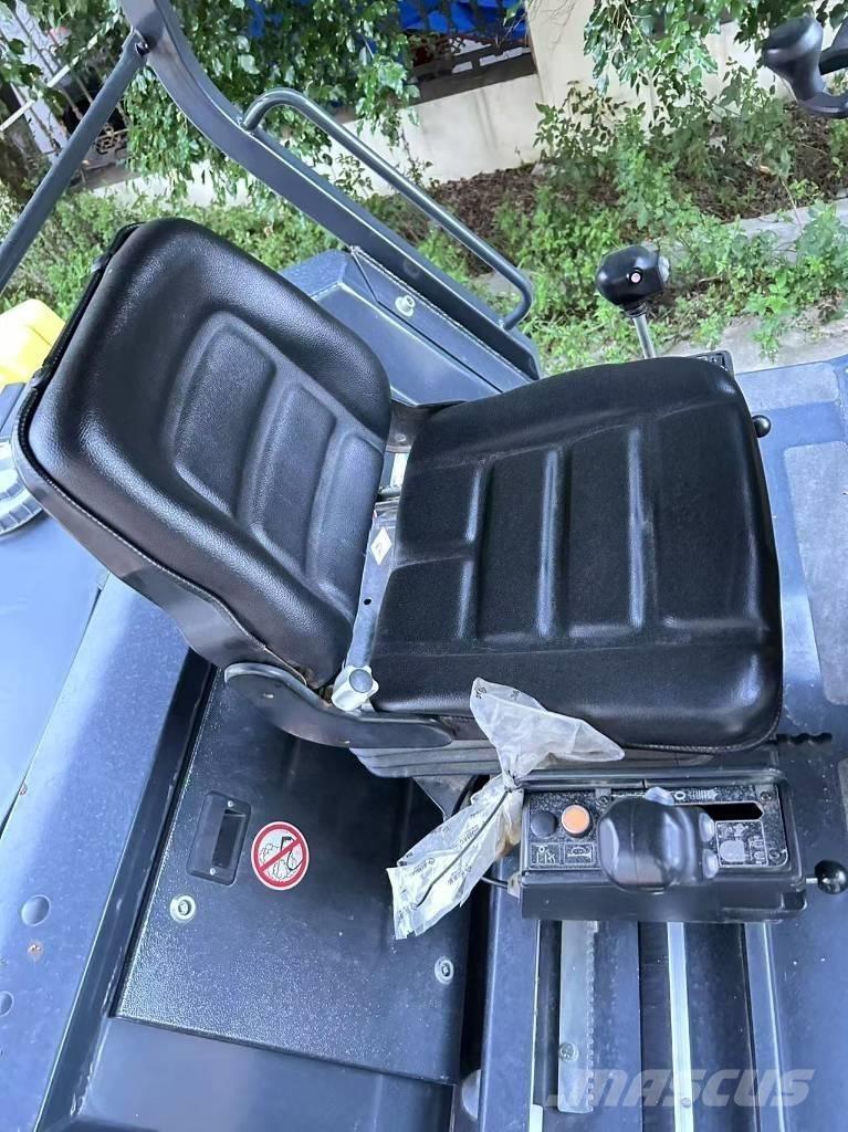 Bomag BW 203 SL-4 مداحل ثنائية الاسطوانة