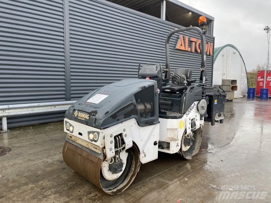 Bomag BW 100 AD-5 مداحل ثنائية الاسطوانة