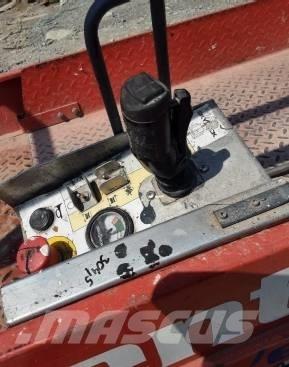 SkyJack SJ III 3219 رافعات مقصية الشكل