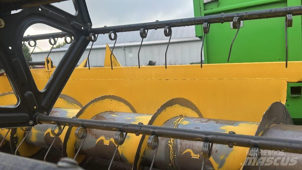 New Holland CSX 7080 حصادات