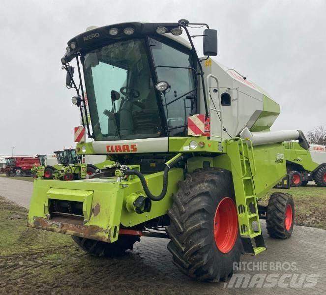 CLAAS AVERO 240 حصادات