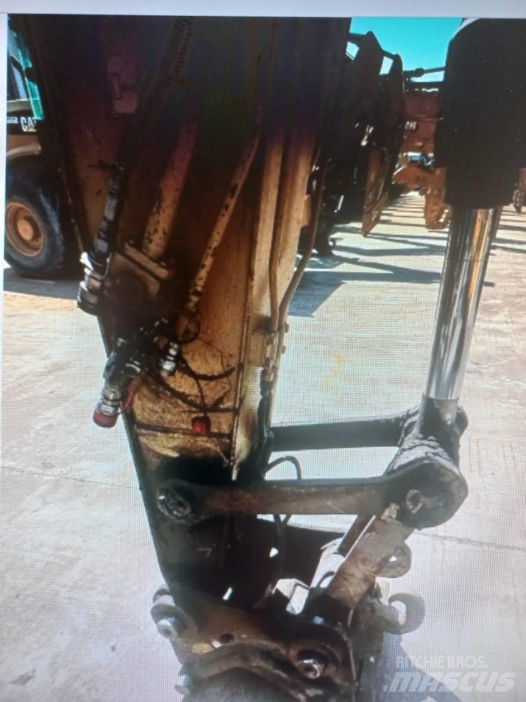 CAT 320 EL حفارات زحافة